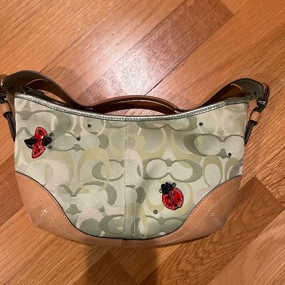 Rare ladybug lime green Coach Women's hobo Bag - Picture 1 of 8